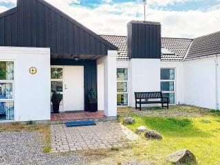 Luxury Pool Retreat in Ebeltoft - 9