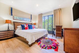 Private Pool, Luxe Patio: 4BR Carrillo Villa - 4