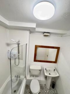 Double Deluxe Room in a Cozy Apartment , Mountjoy Square - 3