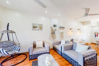Walk to Tamarindo Beach! Condo w/ 2 Balconies - 9