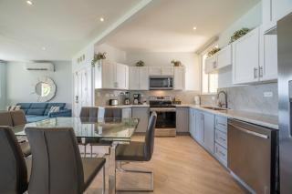 Oceanfront 3BR Condo in Playa Potrero - 4
