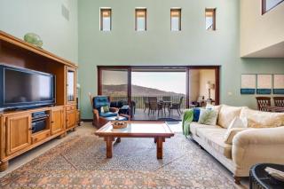 Playa Hermosa Penthouse: Ocean Views, 2 Pools - 9
