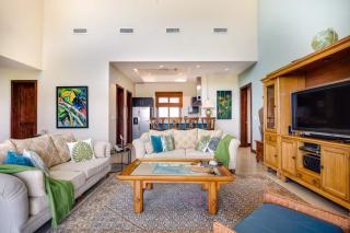 Playa Hermosa Penthouse: Ocean Views, 2 Pools - 6