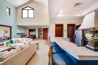 Playa Hermosa Penthouse: Ocean Views, 2 Pools - 5