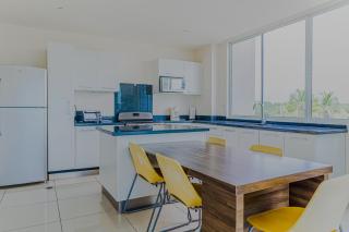 Puerto Azul Marina, Pool & On-Site Dining - 6