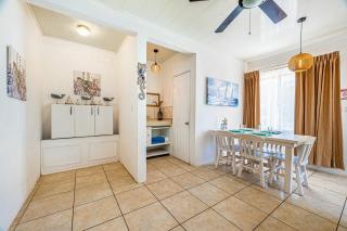 Playas del Coco Condo w/ Pool: Walk to Beach! - 5