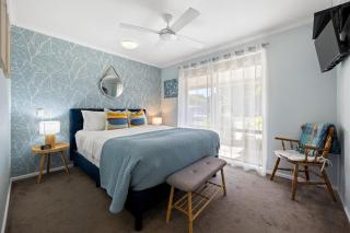 Hazel Haven - Beach Lifestyle with Spacious Garden - 9