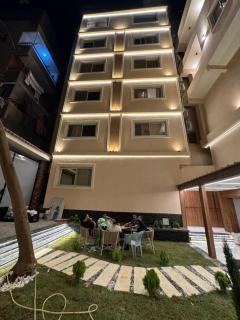 Lamour&pyramids view inn - 0