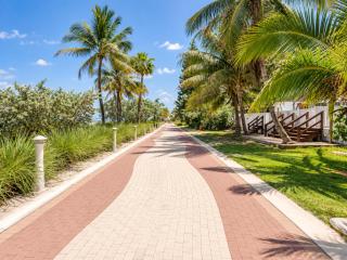 Oceanfront Apartments - Direct Beach Access - 2
