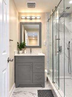 BRAND NEW PRIVATE room with EXCLUSIVE Bathroom - 8