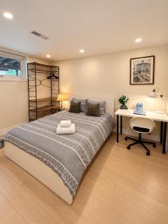 BRAND NEW PRIVATE room with EXCLUSIVE Bathroom - 5