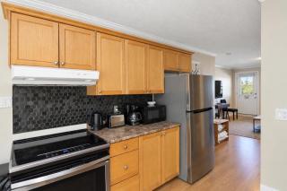 Shoreline Retreat -Beach Front -Wasaga Beach -Cottage -1 - 5
