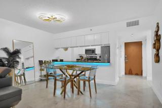 Brickell 1BR Sleeps 5, Bay View & Free Parking - 8
