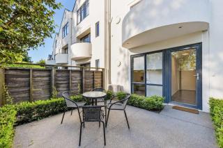 Elegant 3-Storey Townhouse with Garage Parking by Latimer Sq - 7