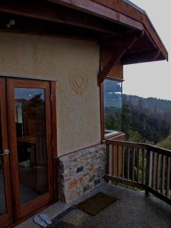 Earth Home Retreat with Sea & Valley Views - 8