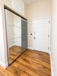 Stylish Modern Apartment - 6