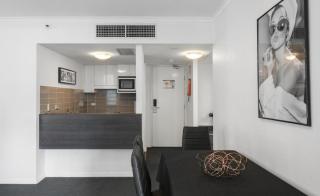 CBD Central - 1BDR Apt - Sebel 4 Star Resort - 4
