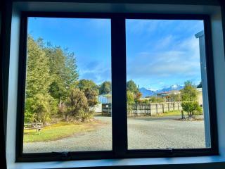 Manapouri Cottage - 2 - 2
