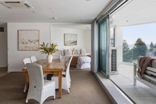 Sunrise to Sunset Ocean Harbour Views Pool Spa Gym - 1