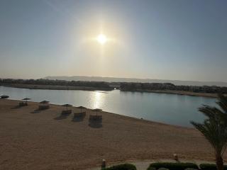 Elite 3BR, Sabina Duplex Pool and lagoon view, Gouna - 3