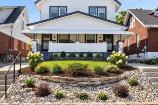 Cincy 5BR Retreat, Xavier & Zoo, Sleeps 7 - Cincinnati - 4