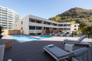 Sunrise to Sunset Ocean Harbour Views Pool Spa Gym - 2