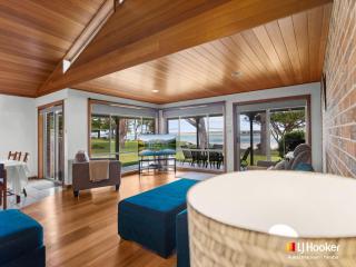 Montrose by the Bay - 7