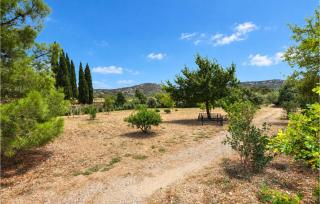2 Bedroom Gorgeous Home In Feuilla - 4