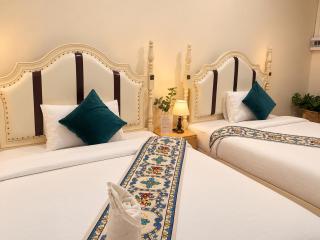 MONSANE VILLA Centrally located, opposite the night market - 4