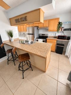 Casa Cruz Getaway - 2BR - Private Backyard Near Clearwater Beach - 6