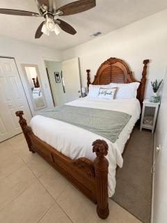 Casa Cruz Getaway - 2BR - Private Backyard Near Clearwater Beach - 1