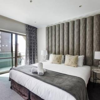 Modern Nomads Lovely King Size Studio with Balcony and Pool - 9