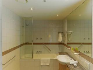 Modern Nomads Metro Urban Living with Balcony & Heated Pool - 6
