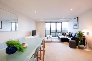 Modern Nomads Spacious City Centre 2BR 2Bath with Free Parking - Melbourne - 0