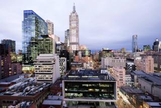Modern Nomads Spacious City Centre 2BR 2Bath with Free Parking - Melbourne - 5