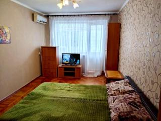 Затишна 1-кімнатна квартира біля метро Студентська, 2 поверх - 0