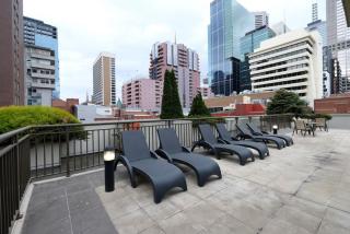 Modern Nomads Spacious City Centre 2BR 2Bath with Free Parking - Melbourne - 1
