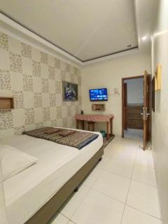 The Cabin Purwokinanti Hotel - 8
