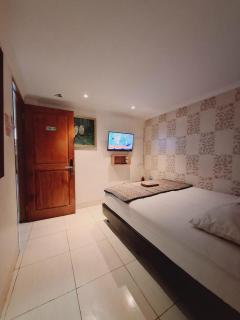 The Cabin Purwokinanti Hotel - 7