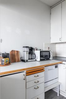 1BR Apartments next to Railway Station, Free Parking, Balcony - 1