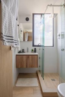 Bright Loft in the Heights with Panoramic View - 6