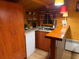 Wild Life Chalets - 8