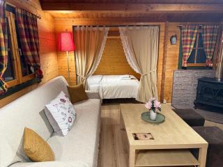 Wild Life Chalets - 7