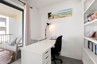 Lindomare Unit 10, 11 Orvieto Tce, Kings Beach - 2