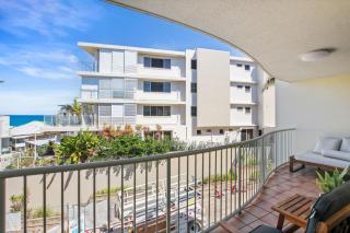 Lindomare Unit 10, 11 Orvieto Tce, Kings Beach - 1