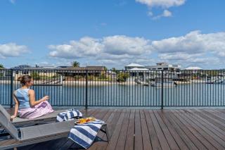 Canal-Side Mooloolaba Escape Pool & Dog-Friendly - 3