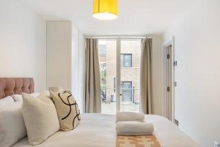 Clapham North Dream - 8