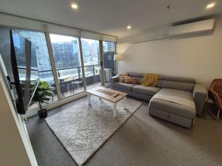 Stunning 3-Bedroom apartment, City Views, Walk to Crown &CBD - 0