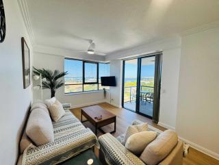 Stunning Water Views - Quiet 2Bed 2Bath - Sleeps 5 - 9