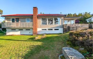 3 Bedroom Cozy Home In Mandal - 0